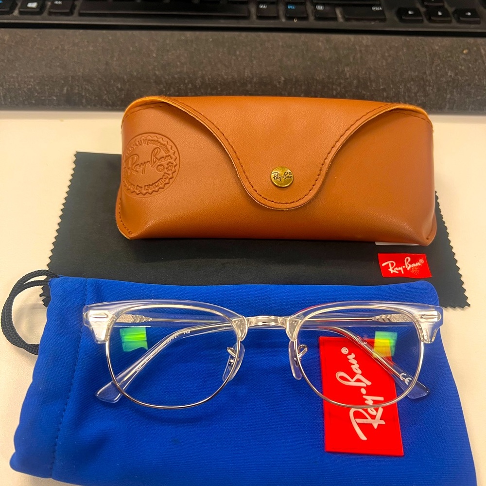 Like New Ray-Ban Clubmaster Opticals Clear Blue light comes with case and cloth